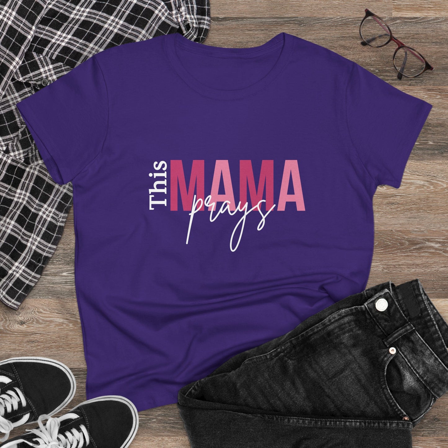 This Mama Prays T-Shirt