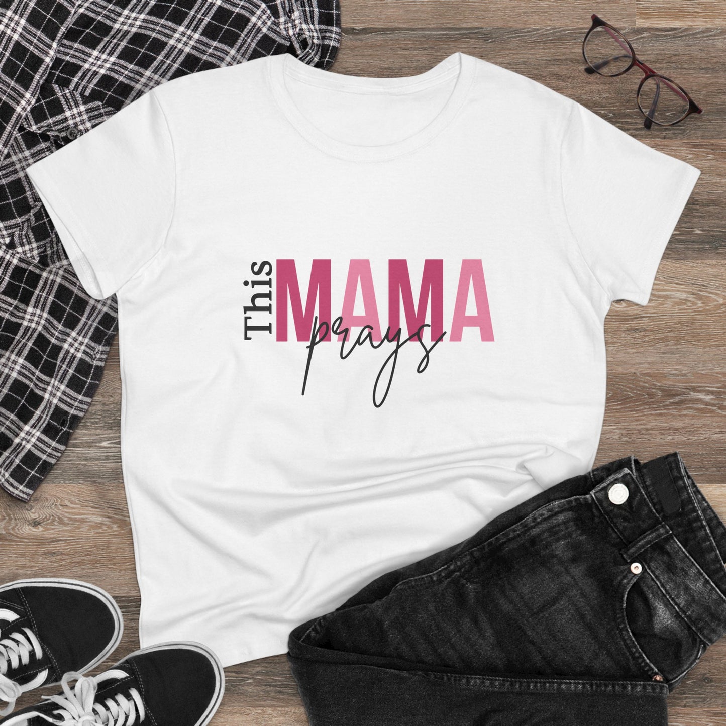 This Mama Prays T-Shirt